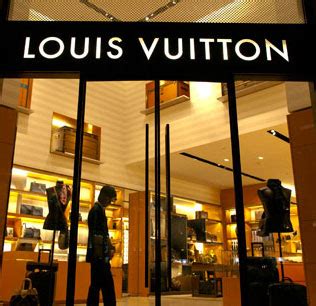 lavorareper louis vuitton